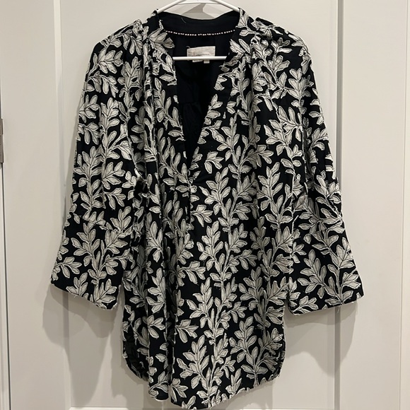 Anthropologie B&W Popover Blouse - Picture 11 of 16